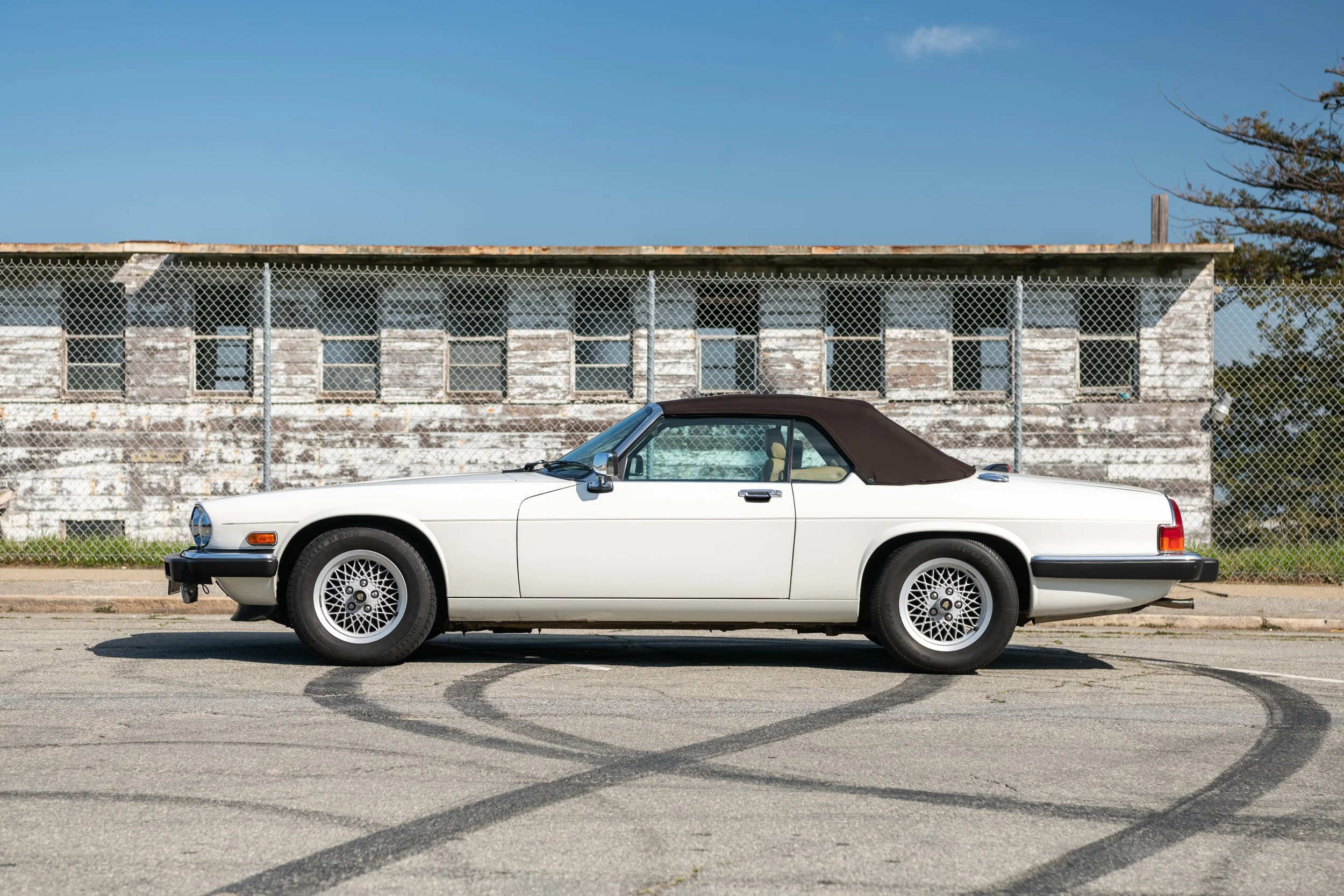 D232 1989 Jaguar XJS12 — Bello Moto SF